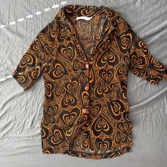 Lisa Says Gah Alyssa Wild Hearts Button Blouse - Picture 1 of 4